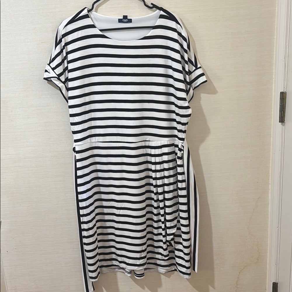 Chaps Black and White Raglan Midi Sundress